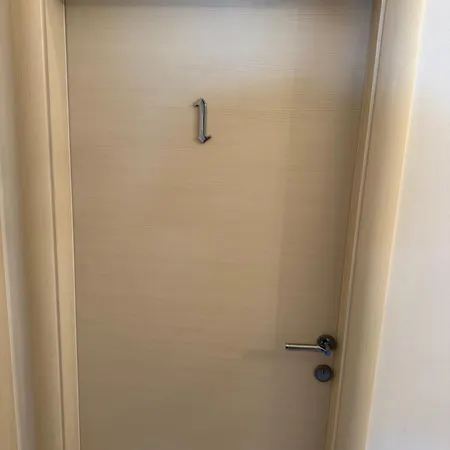 Apartment Blue Tree Split