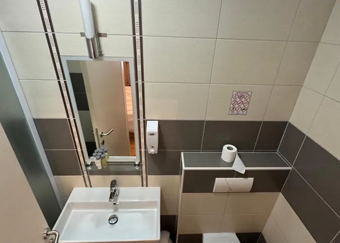 公寓 蓝树客房酒店 斯普利特