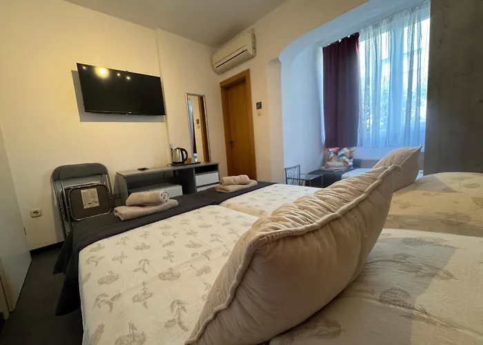 蓝树客房酒店 公寓