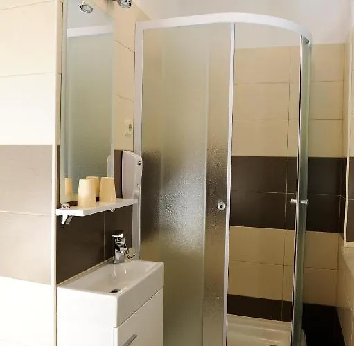 蓝树客房酒店 公寓