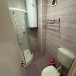 公寓 蓝树客房酒店 *