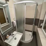 蓝树客房酒店