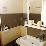 蓝树客房酒店 公寓 斯普利特