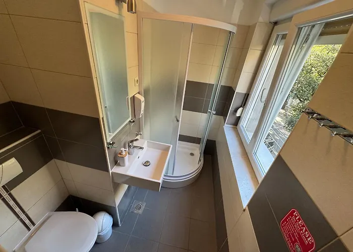 蓝树客房酒店 公寓