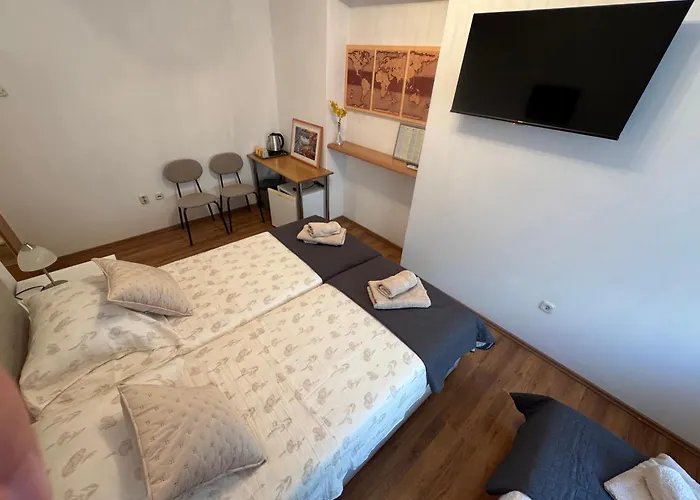 蓝树客房酒店 公寓 *