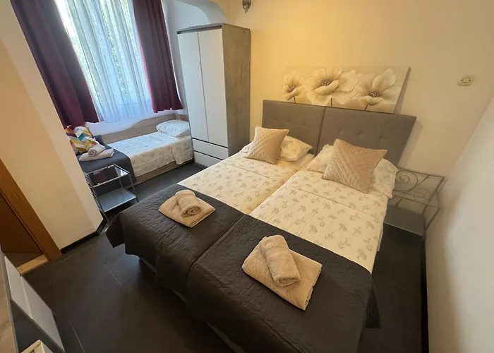 蓝树客房酒店 公寓