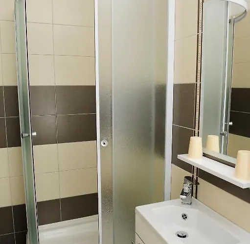 蓝树客房酒店 公寓 *